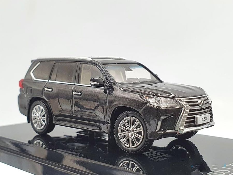 Lexus LX570 Star Light Black Glass Flake 1:64 Kyosho 00001SLB