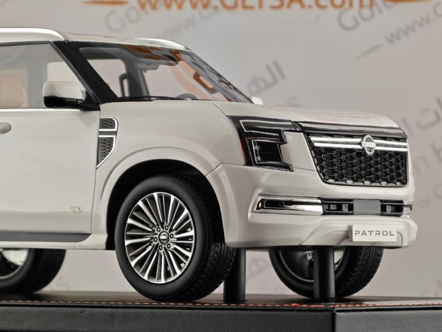 Nissan Patrol Y63 Platinum White 1:18 Diamand LIMITED 20 of 50 PCS
