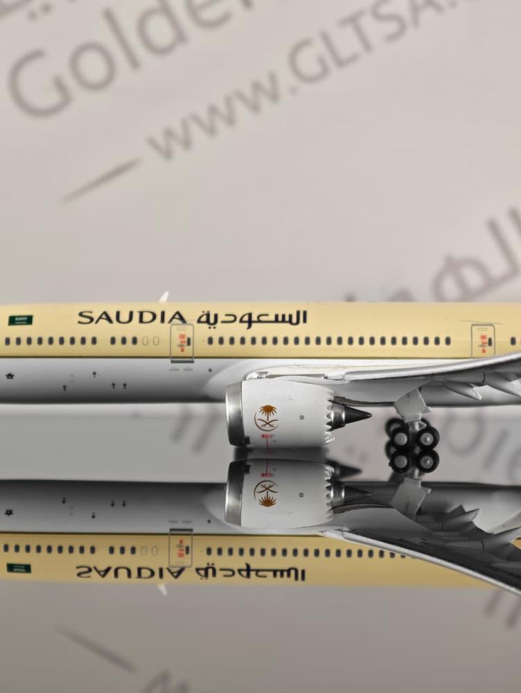 Saudi Arabian Airlines Boeing 787-9 75th Years Livery Flaps Down HZ-ARE 1:400 JC Wings LH4274A