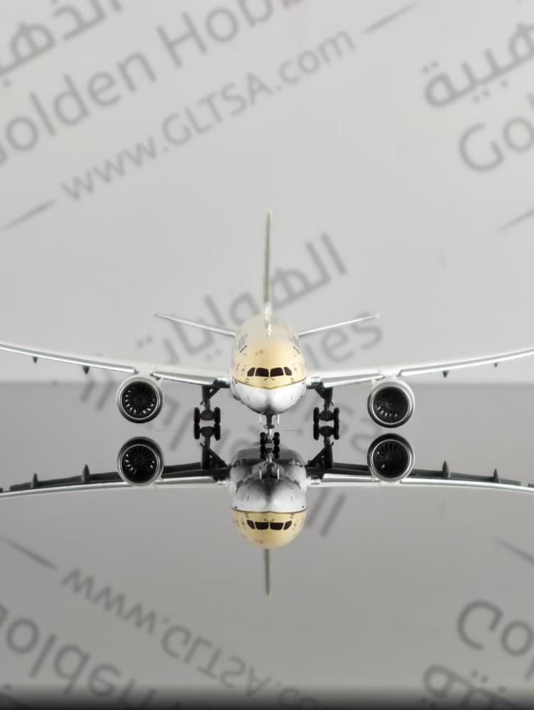 Saudi Arabian Airlines Boeing 787-9 75th Years Livery Flaps Down HZ-ARE 1:400 JC Wings LH4274A