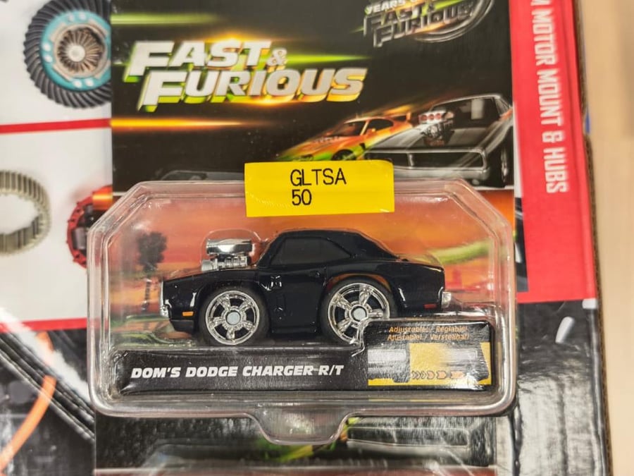 Dom's Dodge Charger R/T Black 1:43 Jada Toys Small Blocks Fast and Furious 36828