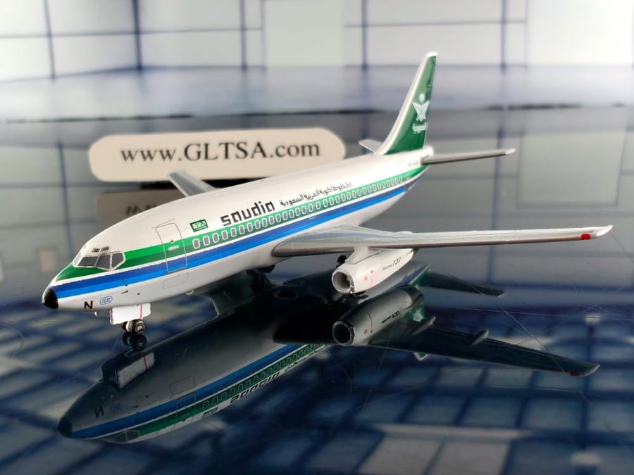 Saudi Arabian Airlines Boeing 737-200 HZ-AGN 1:400 AeroClassics AC411048