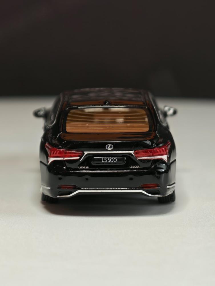 Lexus LS500 Lowrider Version Black 1:64 GCD x Enchery GE-004-19