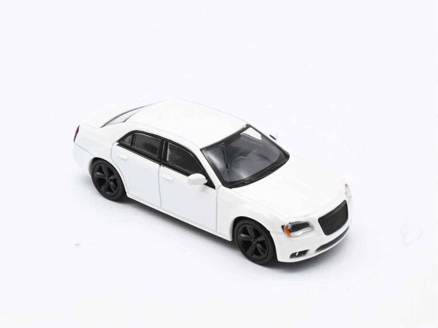 Chrysler 300c Pearlescent White 1:64 596 Model LIMITED 1499 PCS