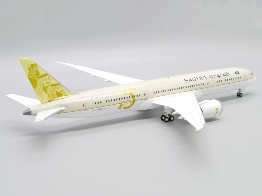 Saudi Arabian Airlines Boeing 787-9 75th Years Livery HZ-ARE 1:200 JC Wings LH2337