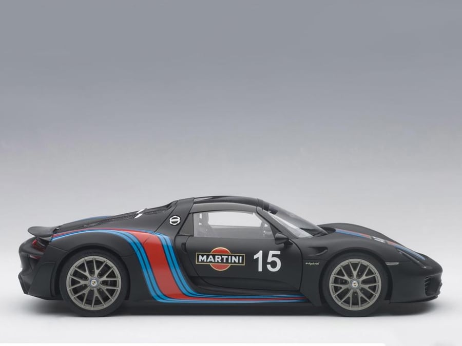 PRE-ORDER (4 Weeks) Porsche 918 Spyder Weissach Package Matt Black with Martini Livery 1:18 AUTOart 77929