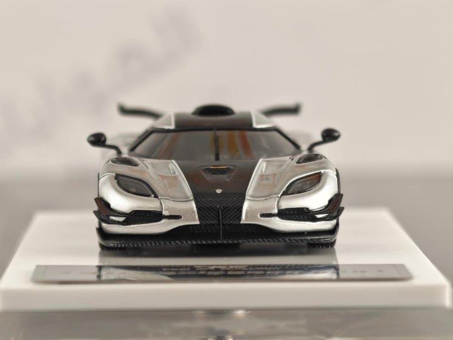 Koenigsegg One:1 Silver 1:64 CoolArtCollection CAC-ONE 1-6401