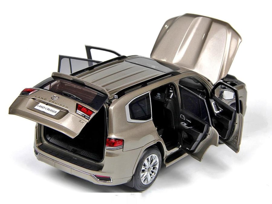 Toyota Land Cruiser LC300 ZX Gold 1:18 LCD Models LCD18013-ZX-GO
