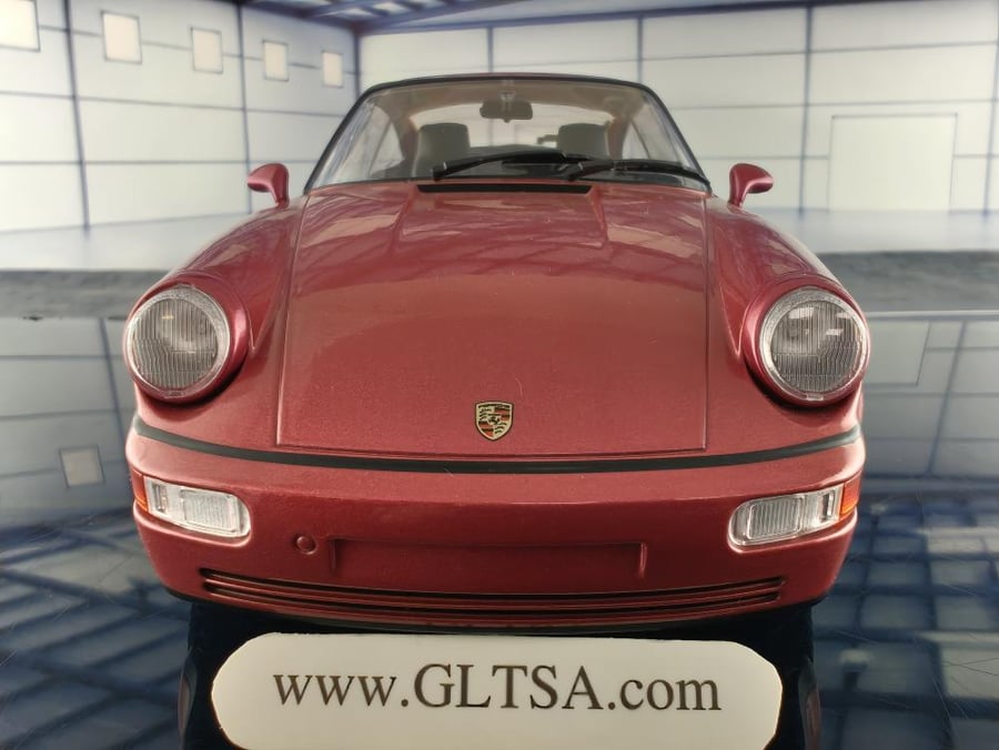 PRE-OWNED Porsche 911 (964) Turbo 3.6 Coupe 1990 Red Metallic 1:18 Minichamps 155069102