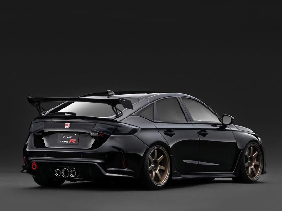 Honda Civic Type-R J'S Racing (FL5) Black 1:18 Ignition Model IG3936