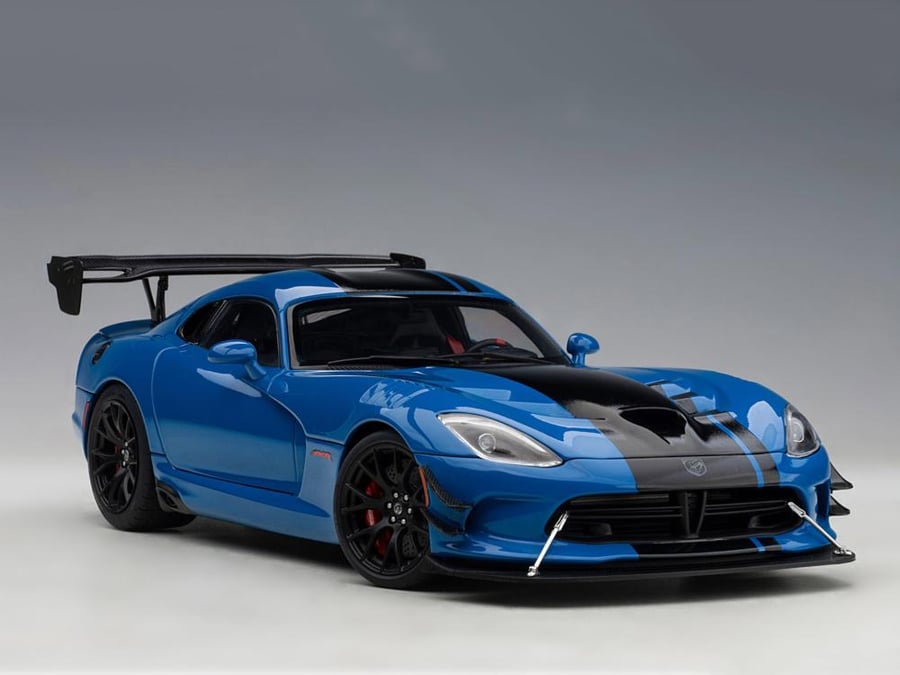 PRE-ORDER (4 Weeks) Dodge Viper ACR Competition Blue with Black Stripes 1:18 AUTOart 71734