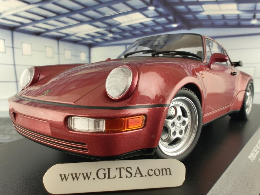 PRE-OWNED Porsche 911 (964) Turbo 3.6 Coupe 1990 Red Metallic 1:18 Minichamps 155069102