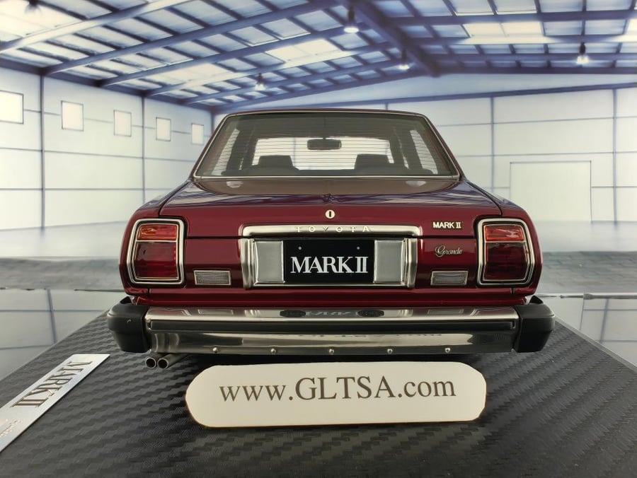 Toyota MarkII Cressida Sedan Grande (MX41) Red Metallic 1:18 Ignition Model IG3428