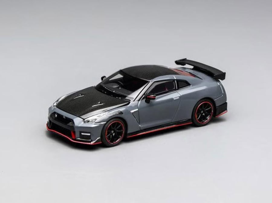 Nissan GT-R Nismo (R35) Special Edition Nismo Stealth Grey 1:64 MotorHelix M63521
