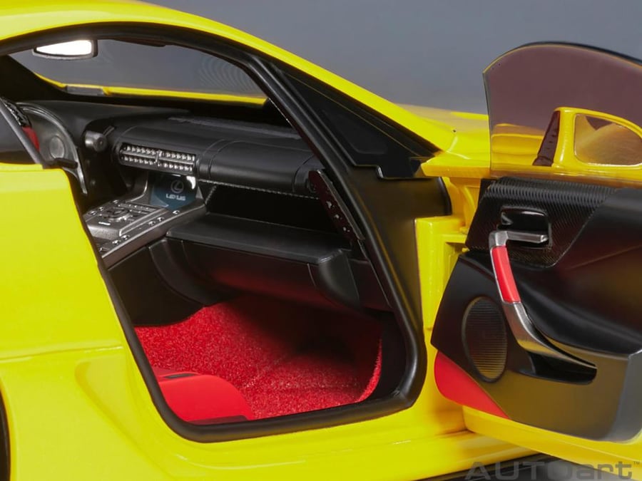 PRE-ORDER (4 Weeks) Lexus LFA Pearl Yellow 1:18 AUTOart 78854