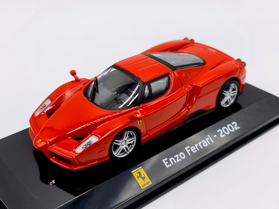 Ferrari Enzo Year 2002 Red 1:43 Altaya CK65423