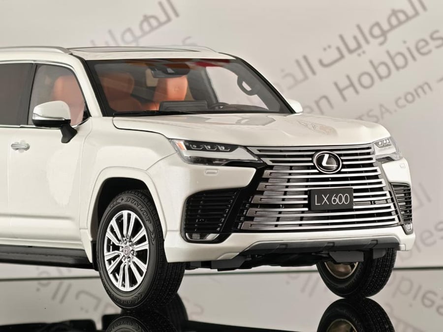 Lexus LX600 White 1:18 LCD Models LCD18021-WH