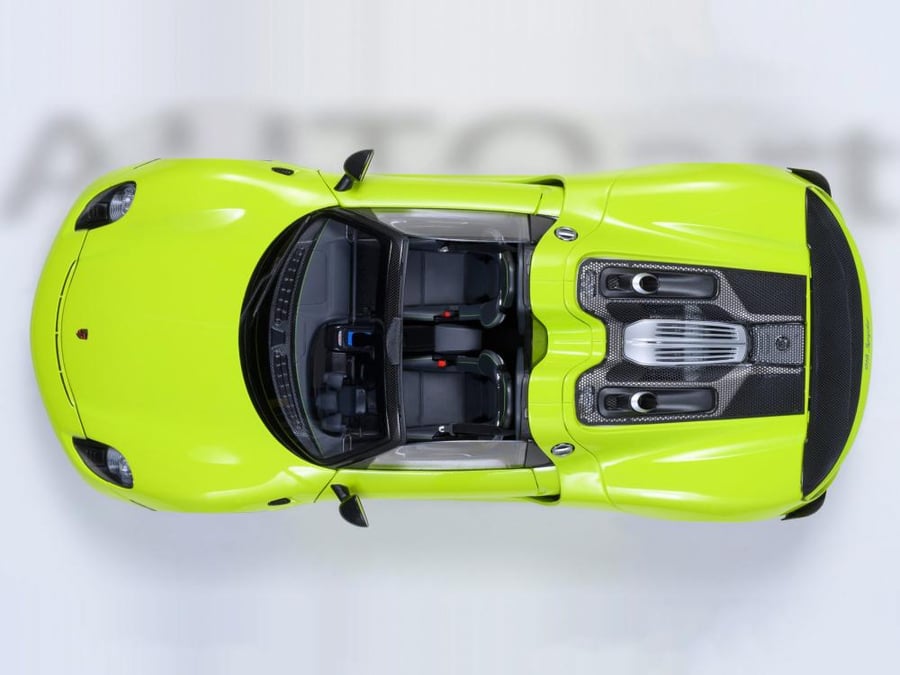 PRE-ORDER (4 Weeks) Porsche 918 Spyder Weissach Package Acid Green 1:18 AUTOart 77921
