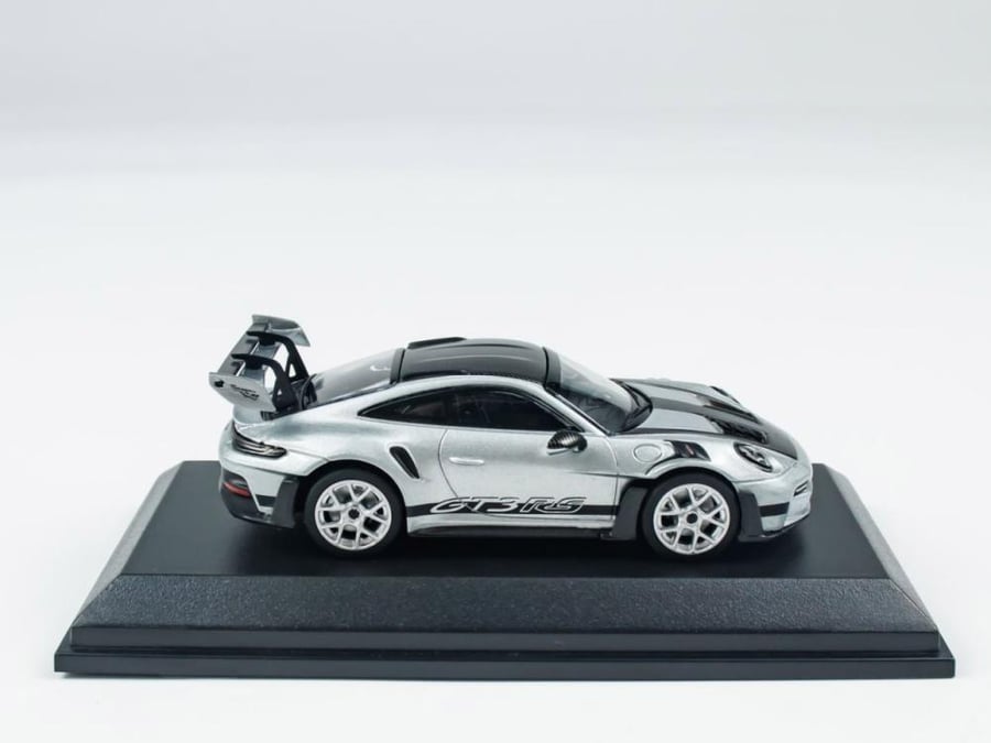 Porsche 911 (992) GT3 RS Liquid Metal Silver 1:64 Minichamps 643062124 LIMITED 1008 PCS