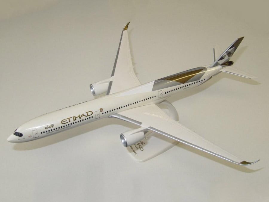 PRE-ORDER (2 Weeks) Etihad Airways Airbus A350-1000 1:200 PPC 222819
