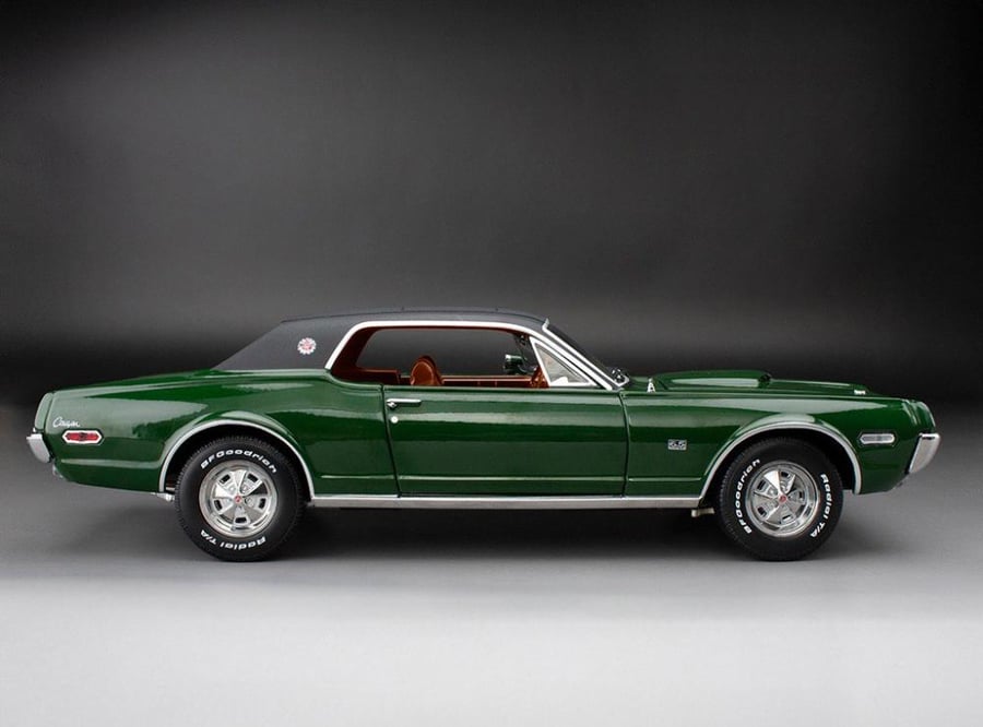 Mercury Cougar XR7G 1968 Augusta Green 1:18 SunStar 1575