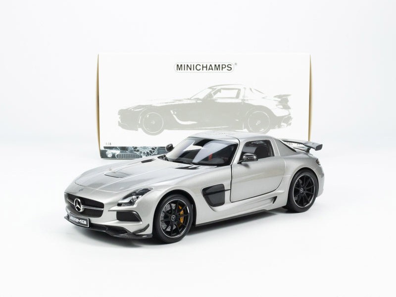 Mercedes-Benz AMG SLS Black Series GT Silver 1:18 Minichamps 110033025 LIMITED 300 PCS