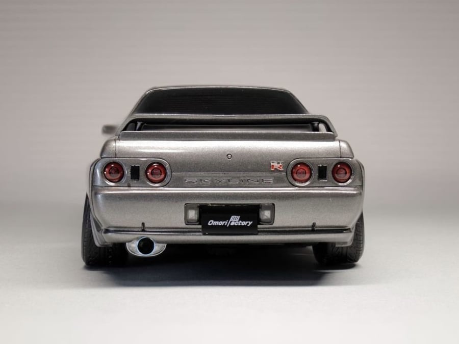 RARE Nissan Skyline GT-R Nismo R32 CRS Gun Metallic 1:18 Ignition Model IG2411