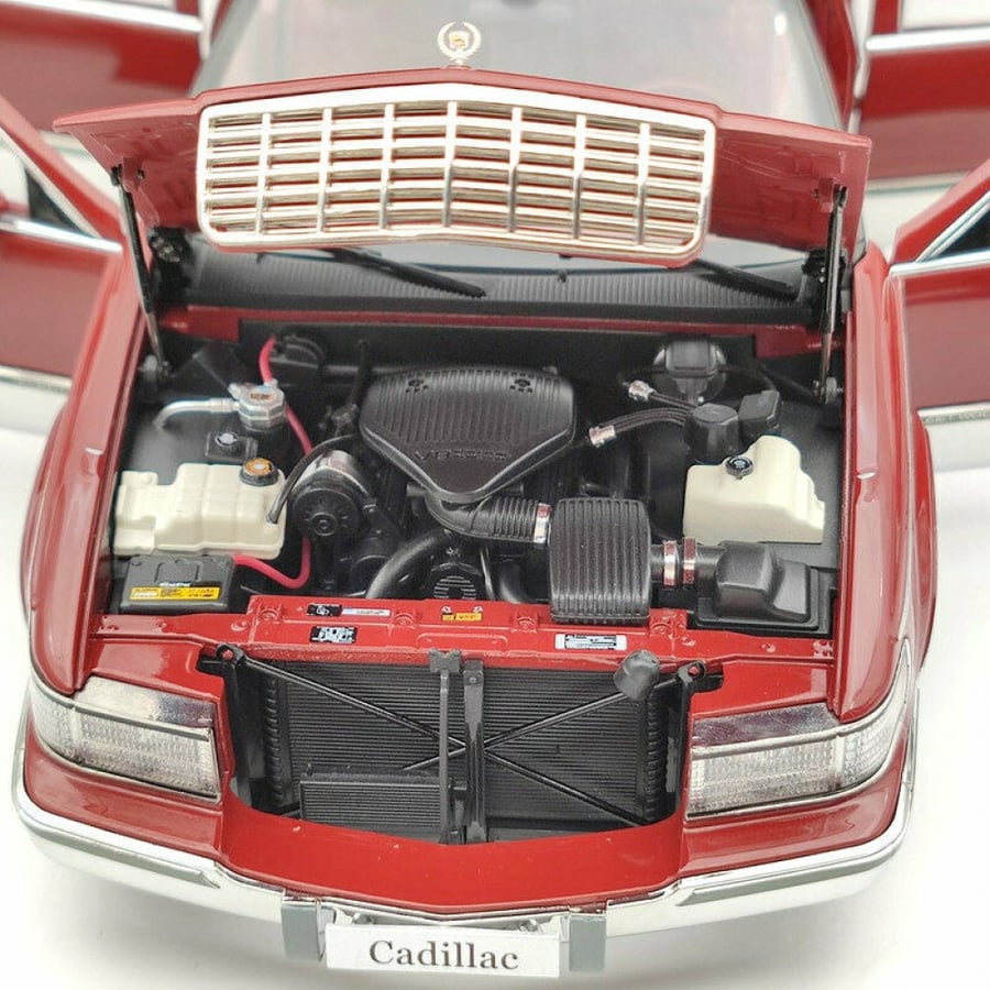 Cadillac Fleetwood Brougham 90s Metallic Red 1:18 Xiaoguang