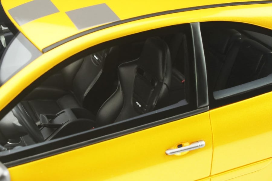 RENAULT MEGANE 2 RS F1 TEAM 1:18 Otto OT914 LIMITED
