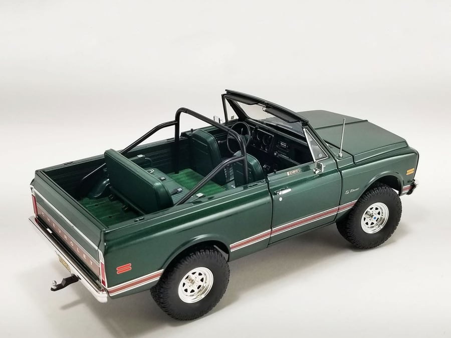 Chevrolet Blazer K/5 1970 Dark Green Celebrity Owned 1:18 ACME A1807712 LIMITED 402 PCS