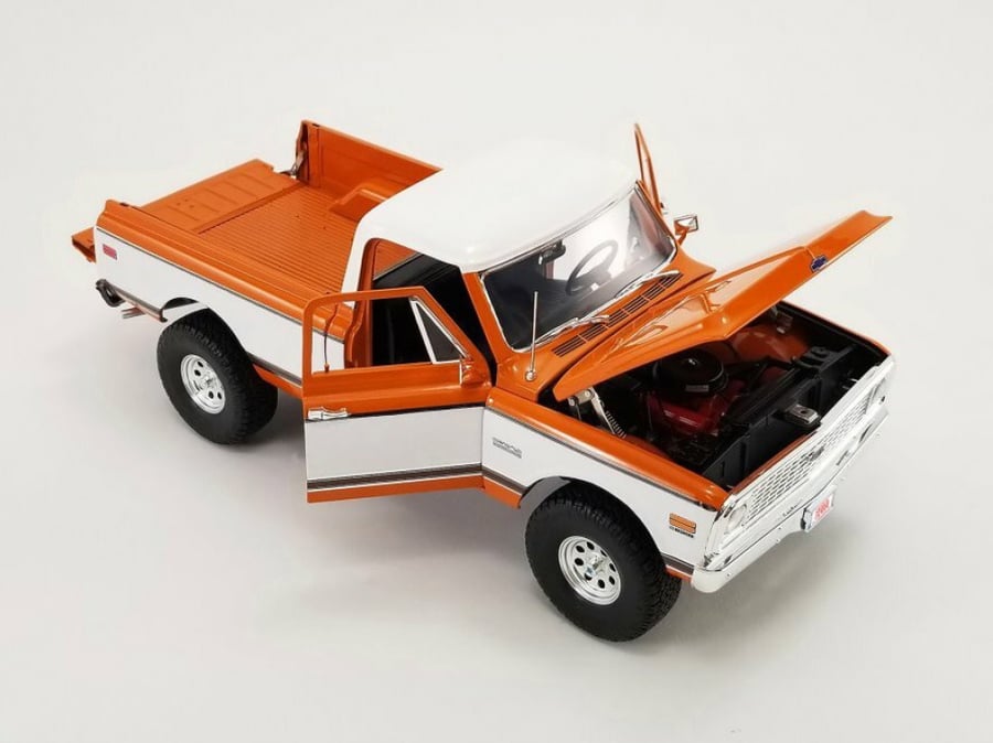 Chevy K10 4x4 Pickup Truck 1972 Orange and White 1:18 ACME A1807213