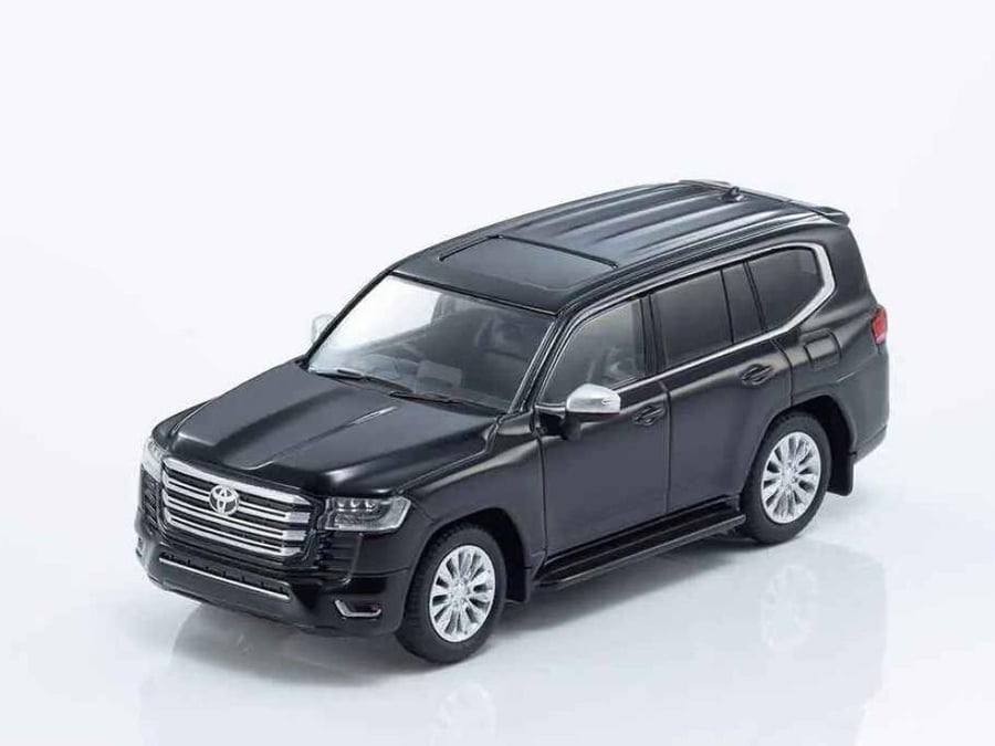 Toyota Land Cruiser 300 Black 1:64 Kyosho Mini Car & Book No.14 K07118BK