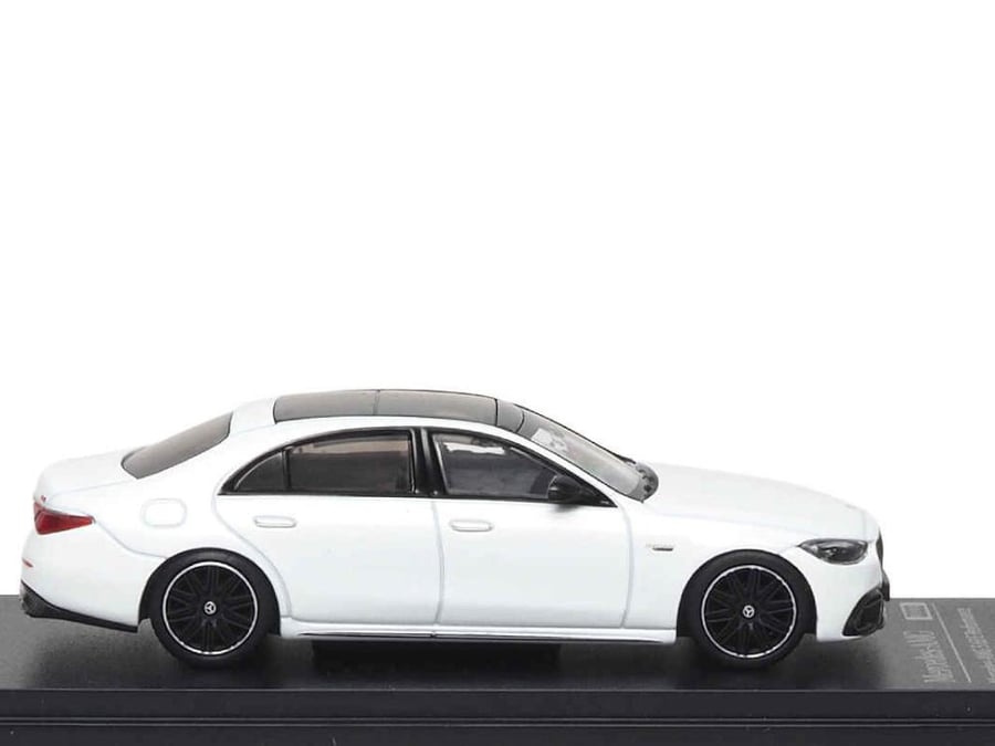 Mercedes-AMG S63 E Performance Opalith White Bright 1:64 Almost Real 620103001