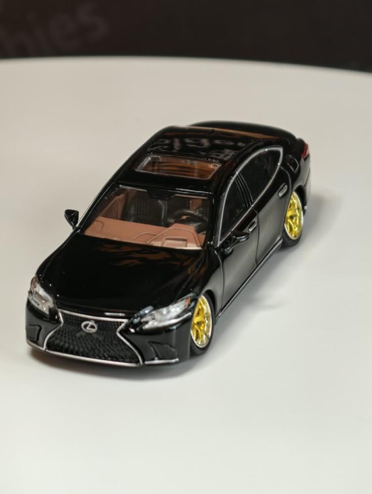 Lexus LS500 Lowrider Version Black 1:64 GCD x Enchery GE-004-19