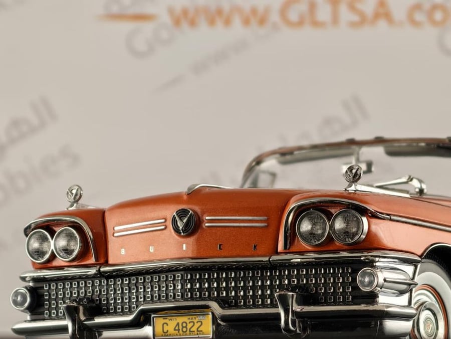 Buick Limited Open Convertible 1958 Garnet Red 1:18 SunStar 4822