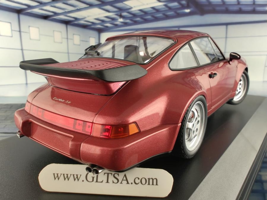 PRE-OWNED Porsche 911 (964) Turbo 3.6 Coupe 1990 Red Metallic 1:18 Minichamps 155069102