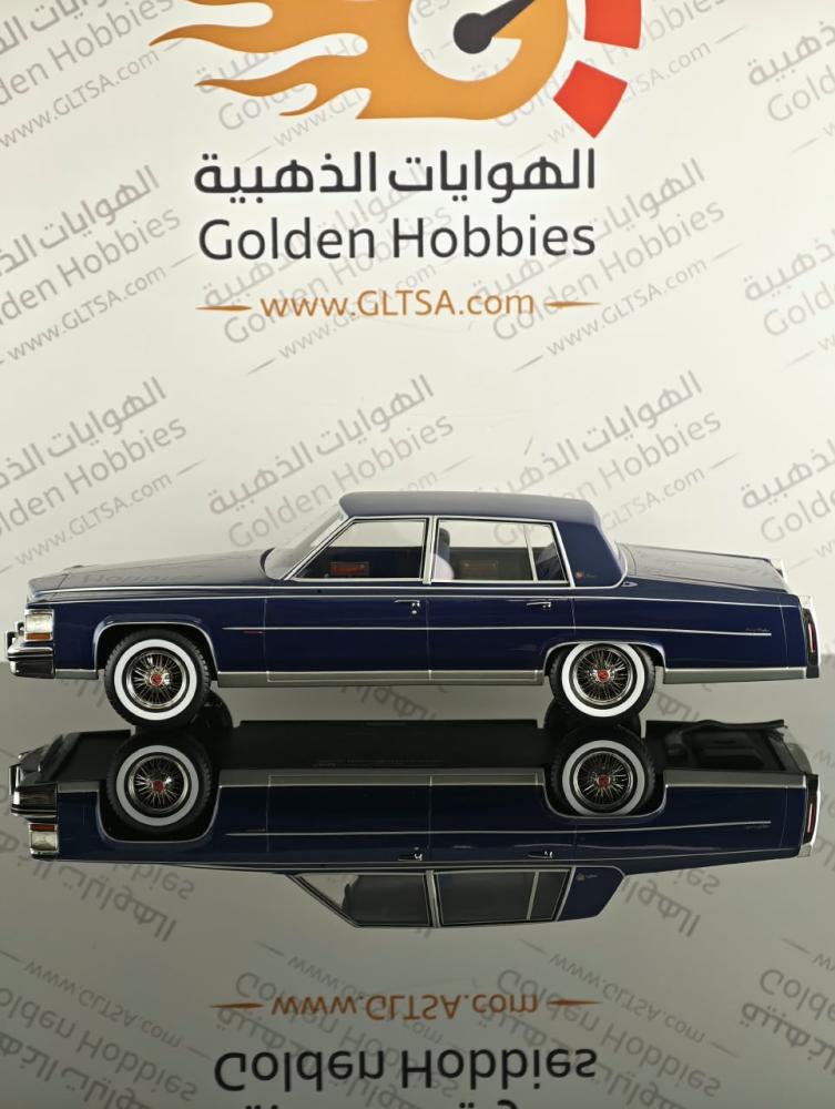Cadillac Fleetwood Brougham 1982 Dark Blue 1:18 BOS418 250792 BoS-Models