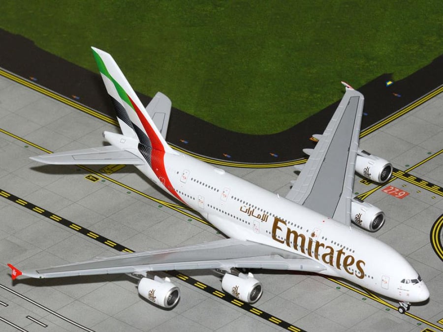 PRE-ORDER (3 Weeks) Emirates Airbus A380 A6-EOH 1:400 GeminiJets GJUAE2378