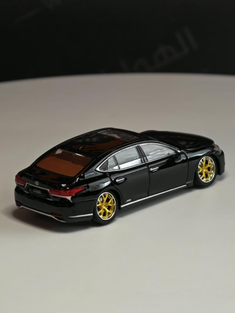 Lexus LS500 Lowrider Version Black 1:64 GCD x Enchery GE-004-19