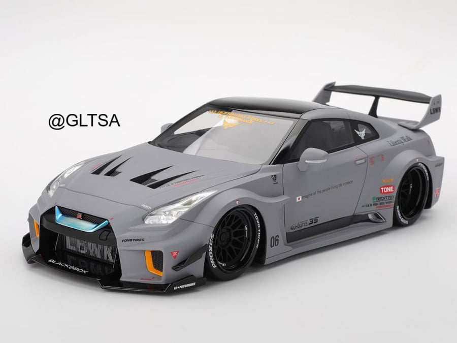 Nissan LB-Silhouette WORKS GT 35GT-RR Ver.1 Matt Grey 1:18 Top Speed TS0633