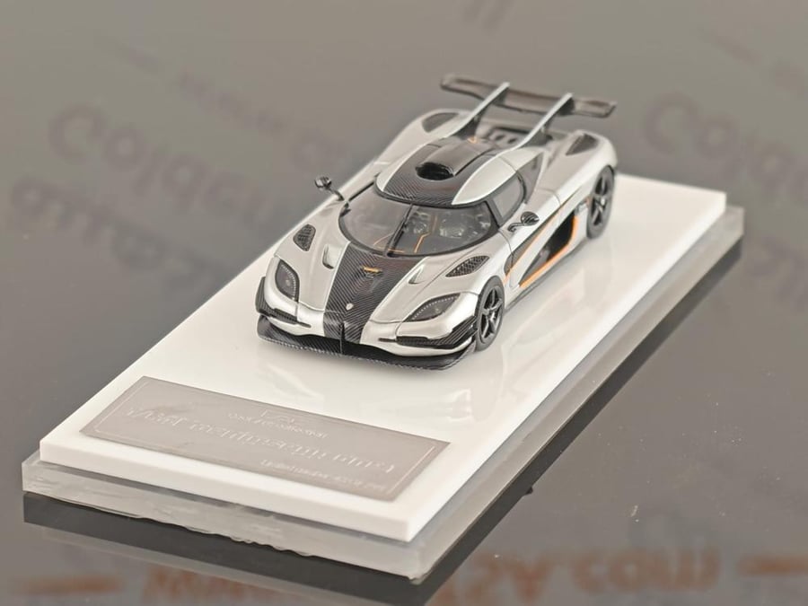 Koenigsegg One:1 Silver 1:64 CoolArtCollection CAC-ONE 1-6401