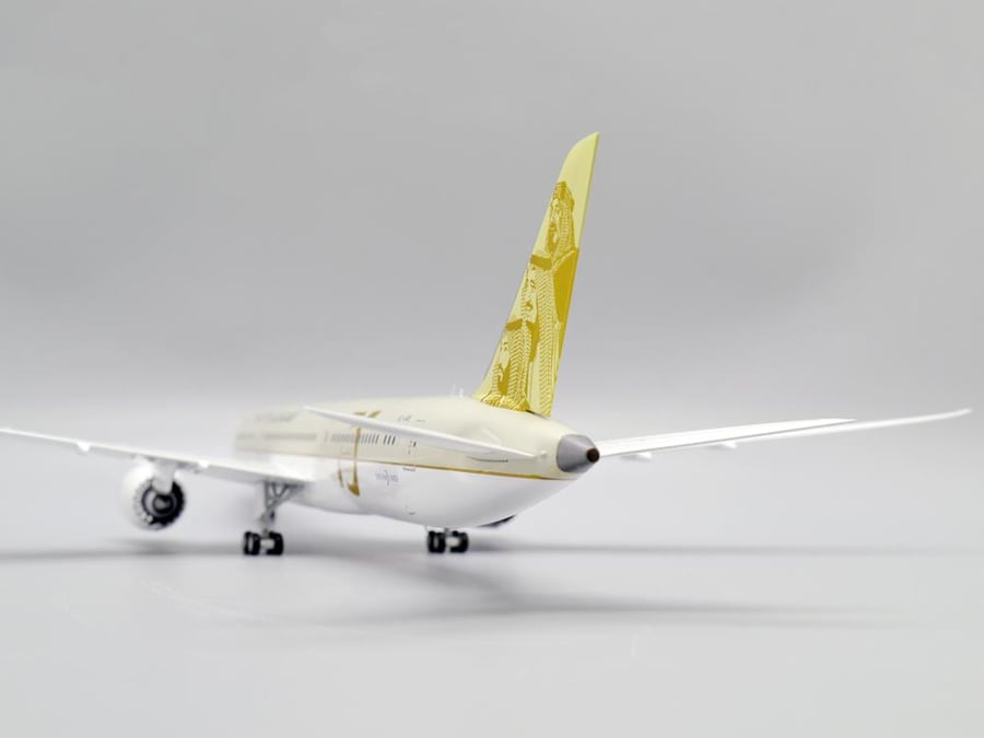 Saudi Arabian Airlines Boeing 787-9 75th Years Livery HZ-ARE 1:200 JC Wings LH2337