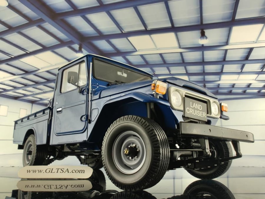 Toyota Land Cruiser 40 LC40 Pickup Blue 1:18 Kyosho 08958BL