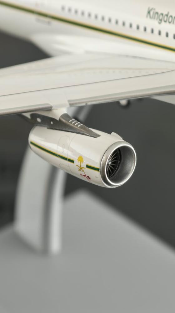Saudi Arabian Government Airbus A340-213 HZ-124 1:200 B Models B-342-124