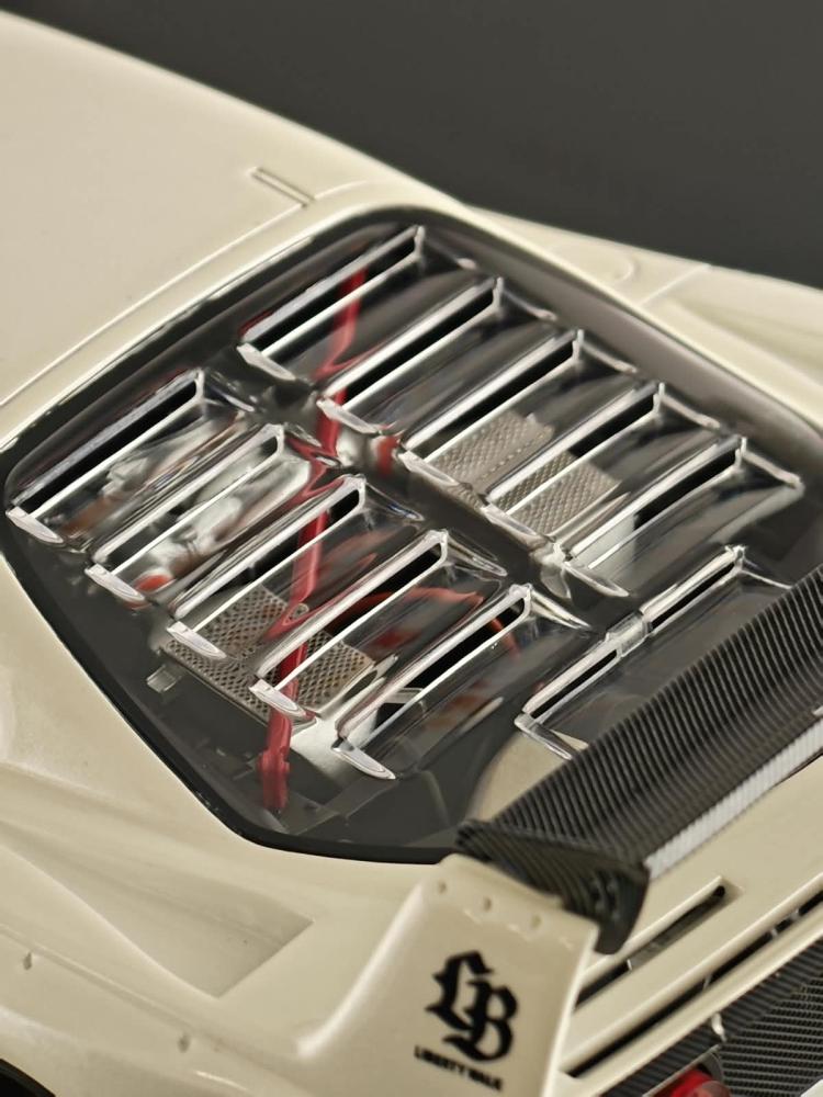 Ferrari F40 LB Works (LBWK) Wide Body Pearl White 1:18 IVY Merit LIMITED 99 PCS
