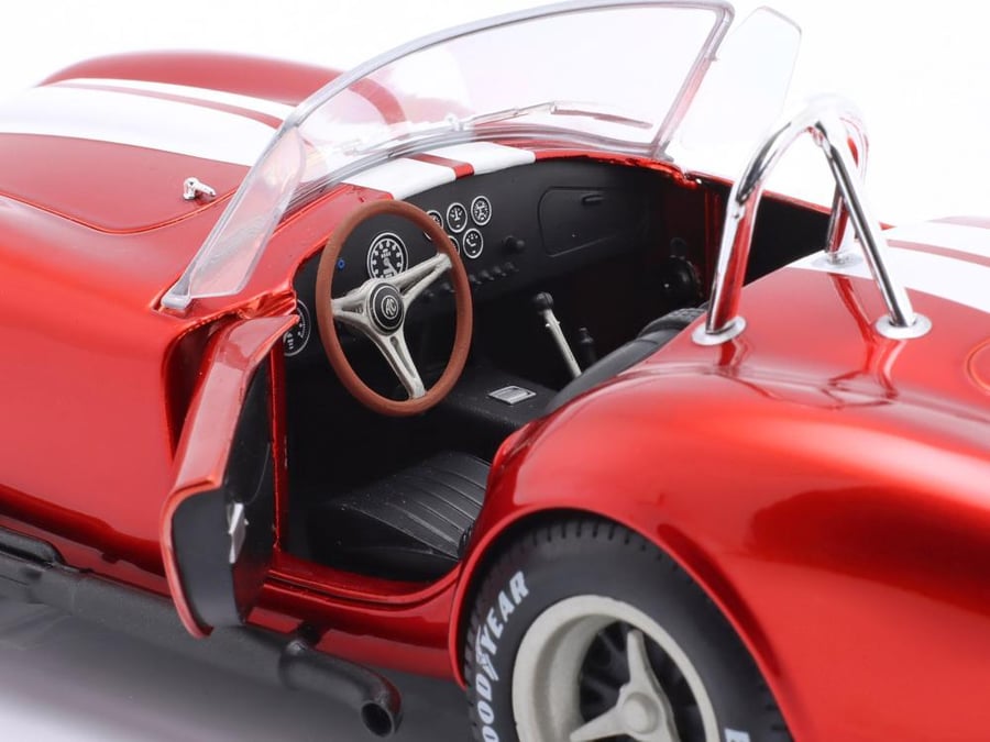 Ford Shelby Cobra 427 MKII 1965 Metallic Red 1:18 Solido S1804909