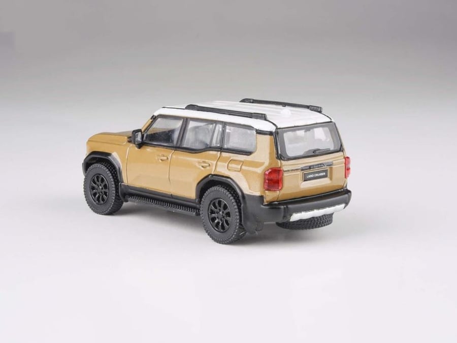 Toyota Land Cruiser 250 Prado Trail Dust Beige 1:64 Para64 PA-55745