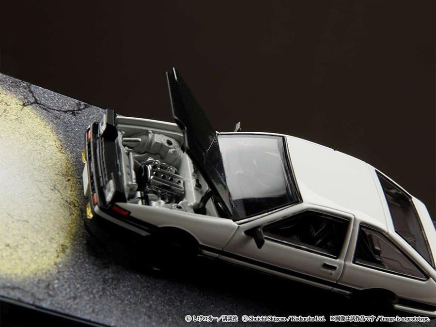 Toyota Sprinter Trueno (AE86) Final Version Initial D Engine Mounted Model VS Shinji Inui White 1:64 Hobby Japan HJ641052DE