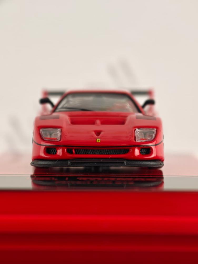 Ferrari F40 GTE Red 1:64 Tarmac Works T64R-088-RE