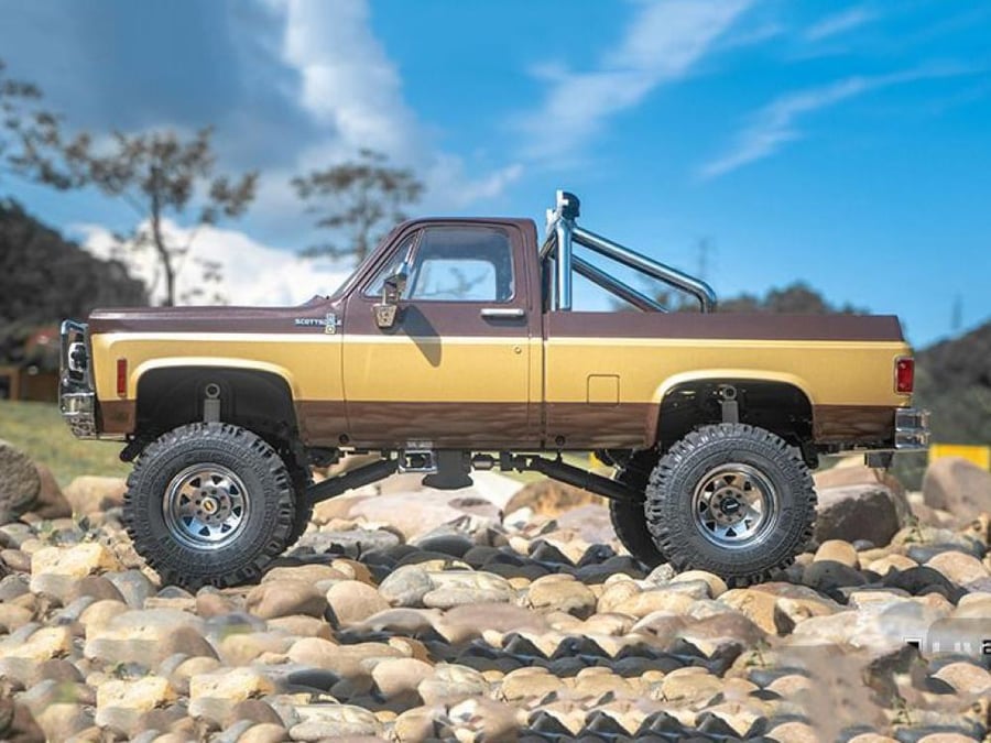 RC4WD Trail Finder 2 "LWB" 1/10 RTR 4WD Scale Truck w/Chevrolet K10 Scottsdale Hard Body (Scale Dept. Edition) w/2.4GHz Transmitter for RC Z-RTR0071